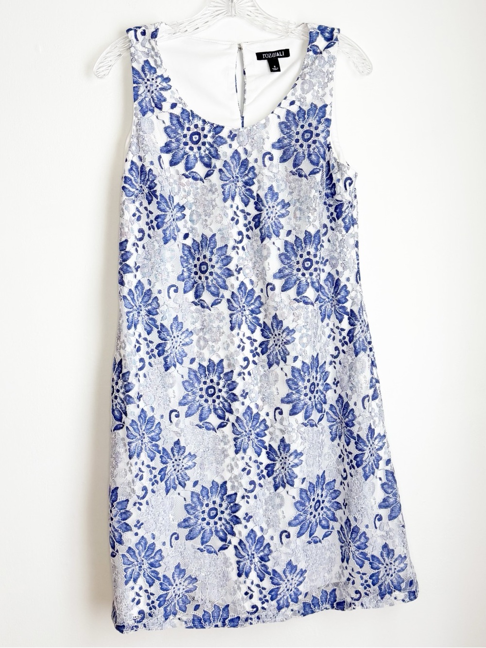 Blue Floral Lace Sleeveless Shift Dress
